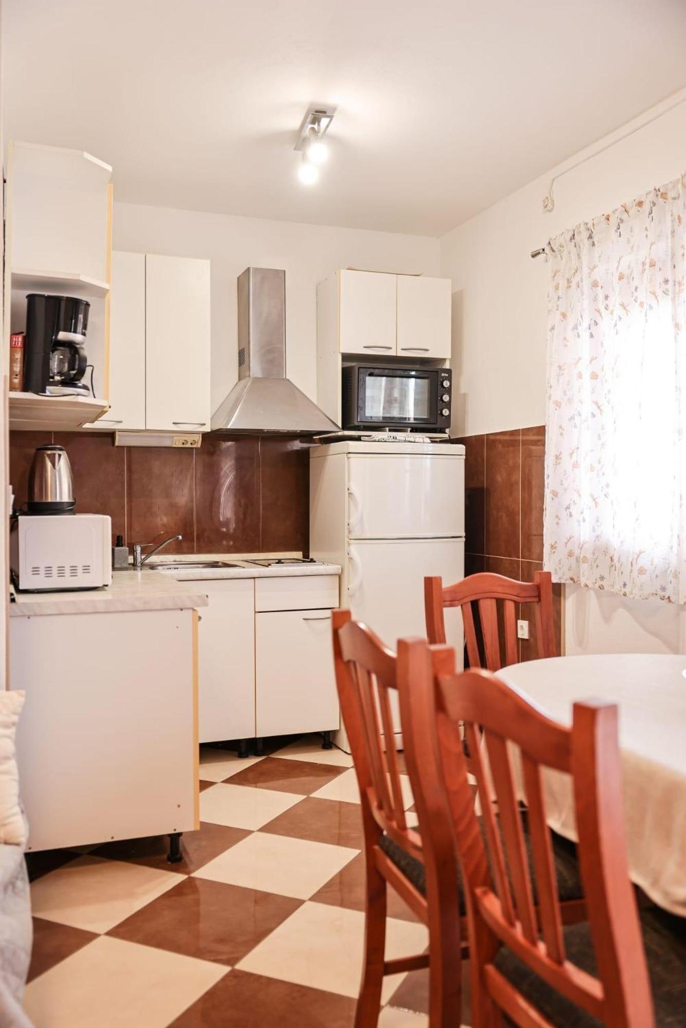 Apartments With A Parking Space Bibinje, Zadar - 18056 Номер фото